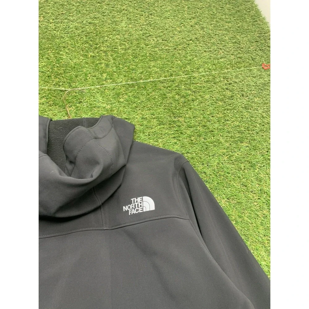 The North Face shop confidence